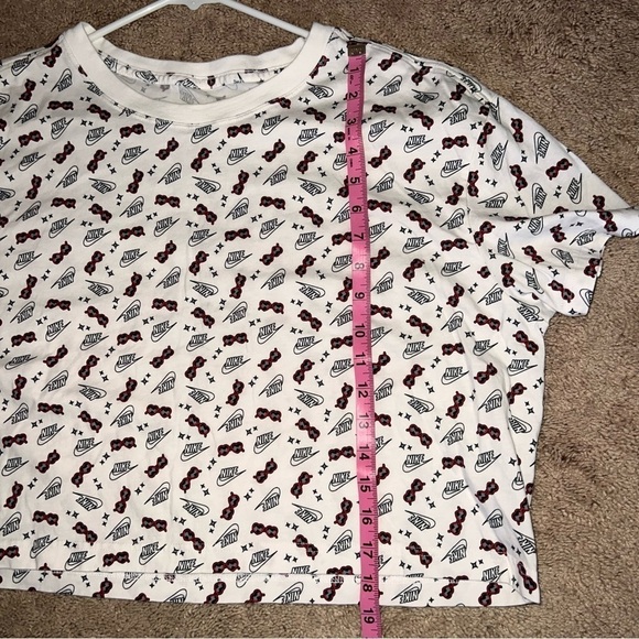 Nike Cropped Stunner Logo and Sunglasses Cotton Tee Size Xl - Picture 4 of 10